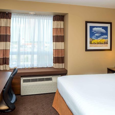 Microtel Inn & Suites By Wyndham רד דיר מראה חיצוני תמונה