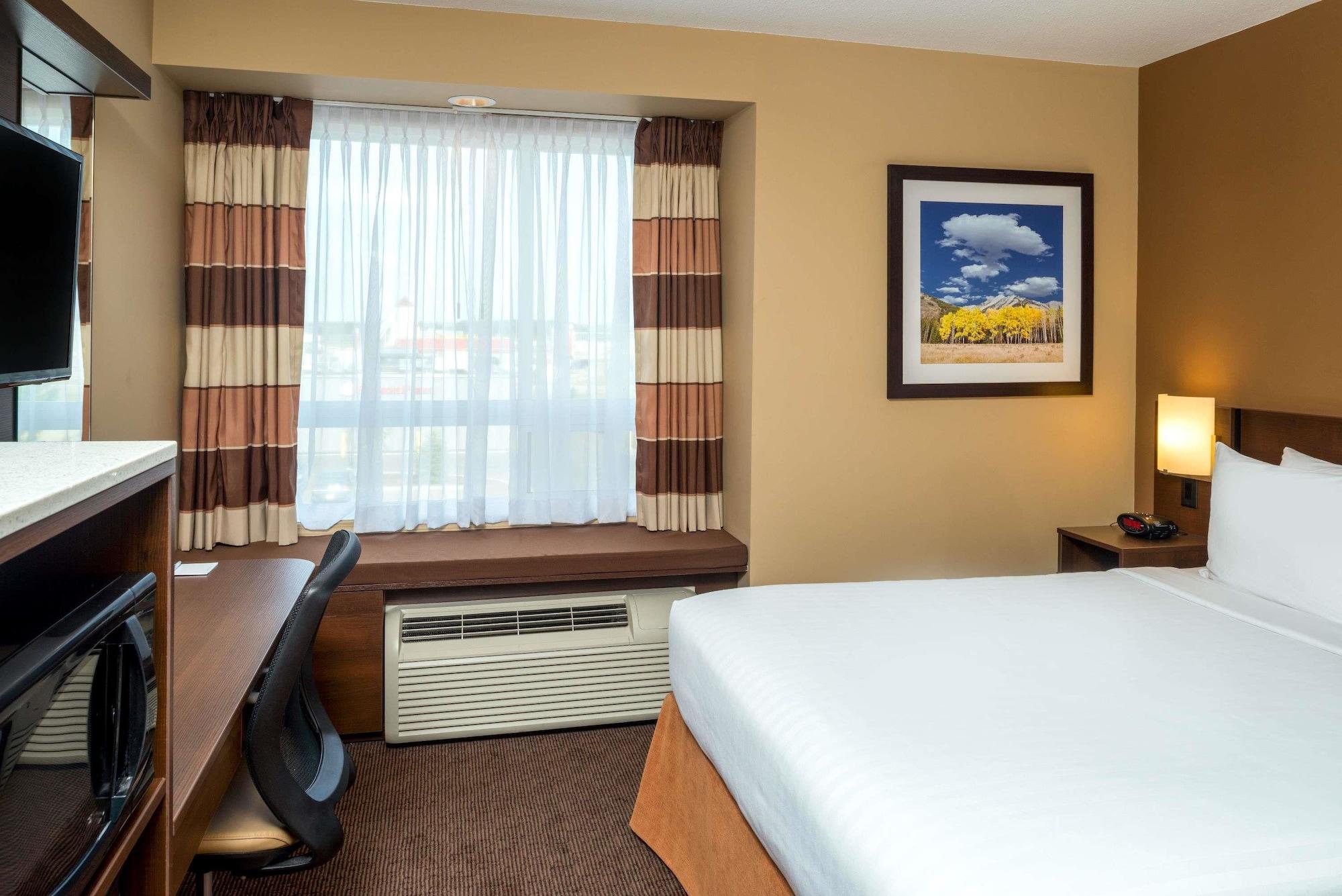 Microtel Inn & Suites By Wyndham רד דיר מראה חיצוני תמונה