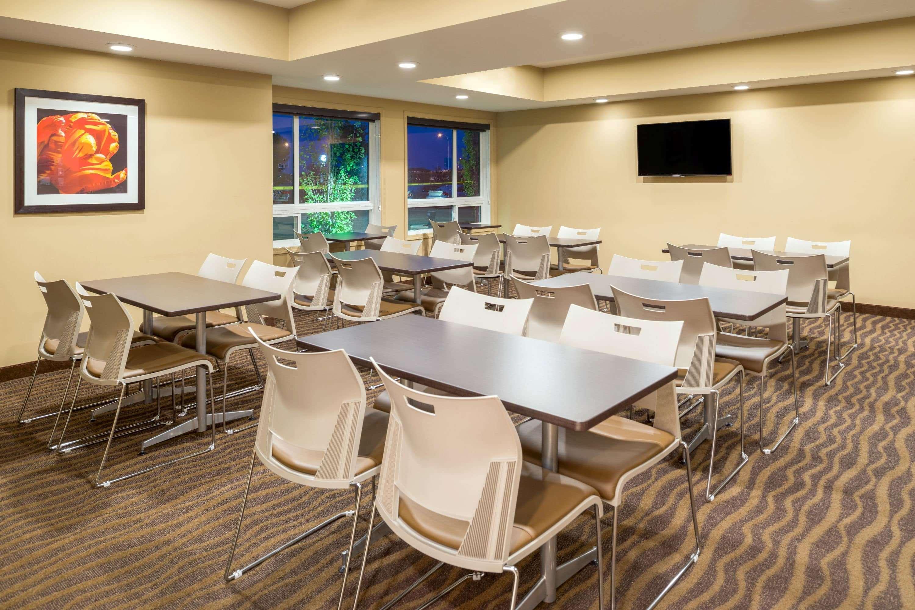 Microtel Inn & Suites By Wyndham רד דיר מראה חיצוני תמונה