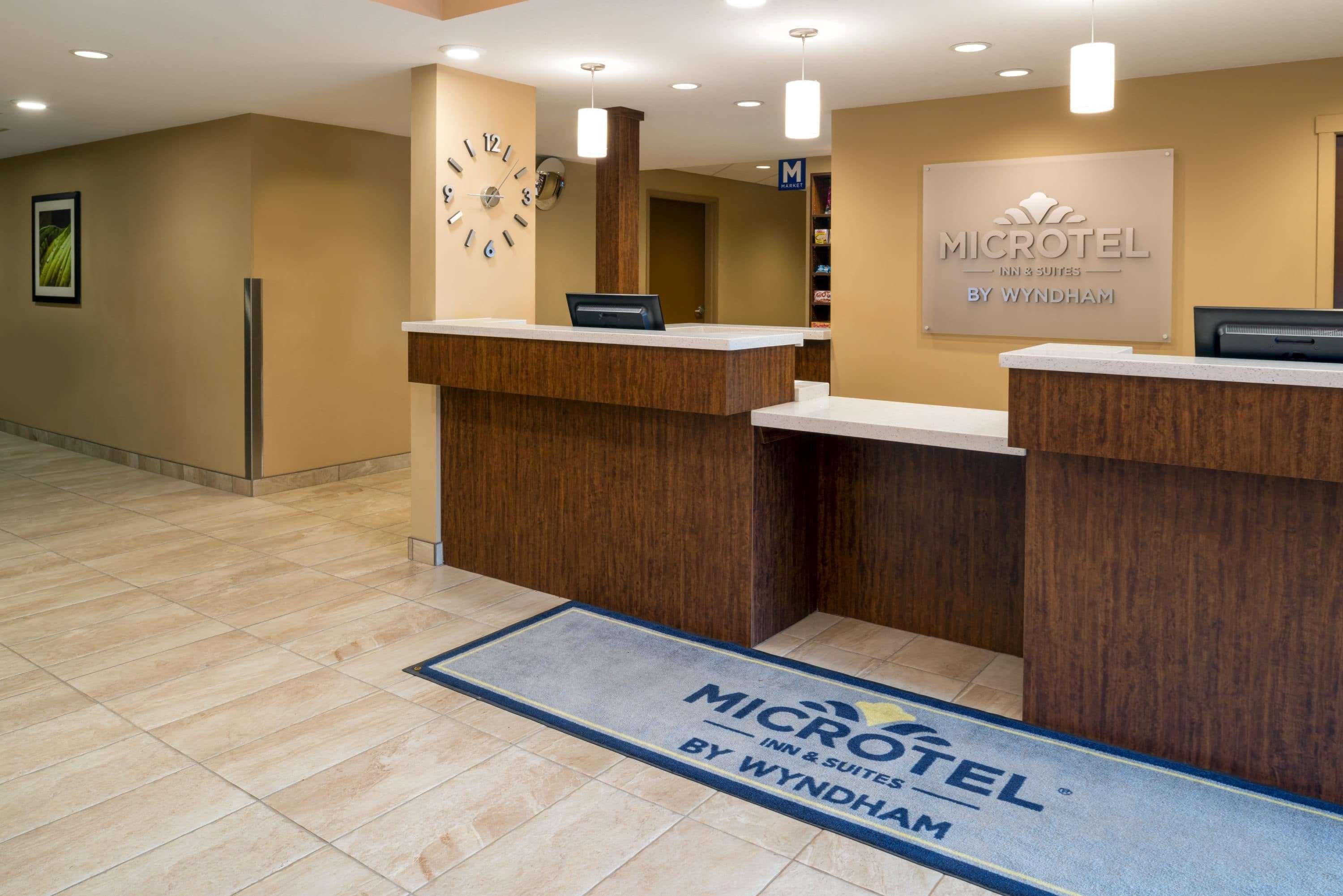 Microtel Inn & Suites By Wyndham רד דיר מראה חיצוני תמונה